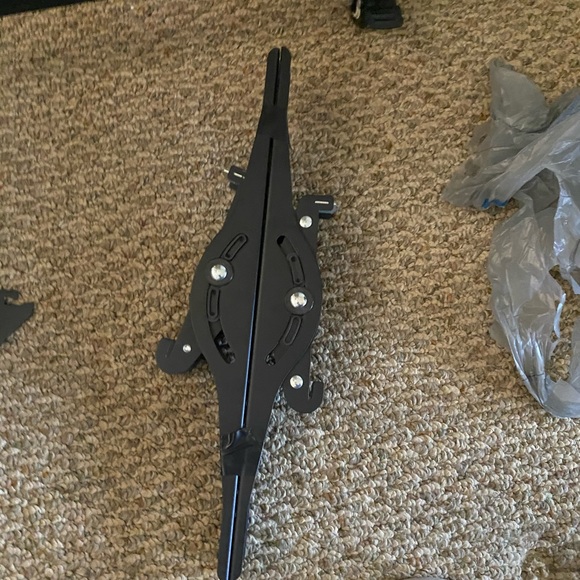 Hanging tv stand - Picture 3 of 5